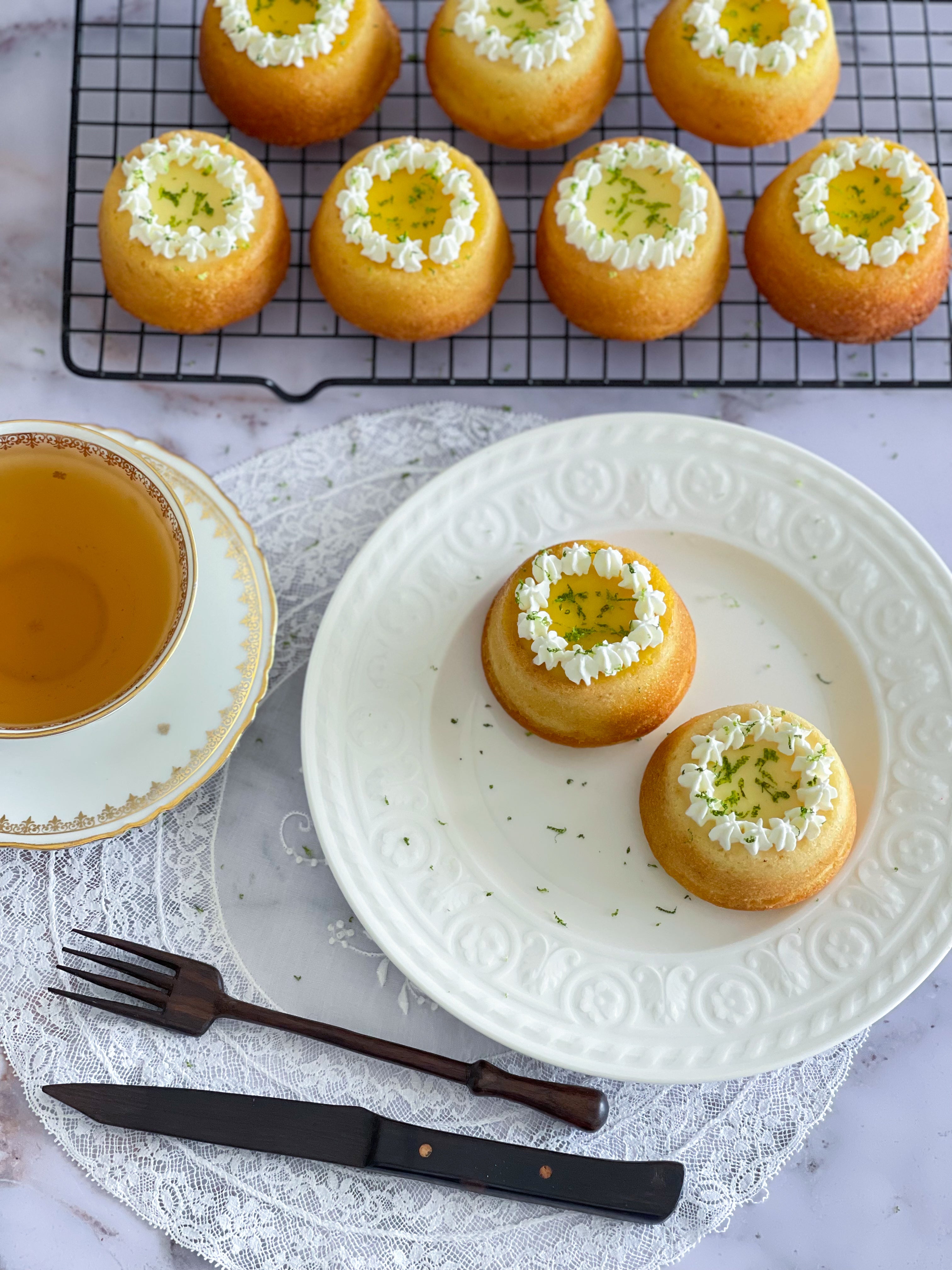 The Tea Time Box (12) - Lemon & Mango Tea Cakes